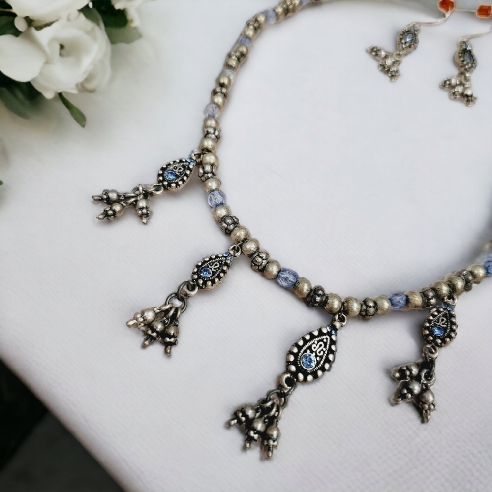 Sarah Coventry Vintage Silvertone Necklace Set with Original Box